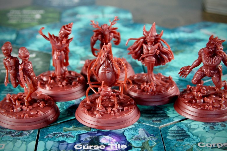 The evil playable characters in Victim the Cursed Forest