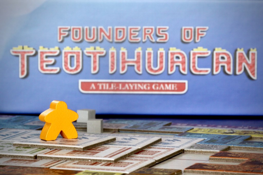 Founders of Teotihuacan with meeple on the pyramid