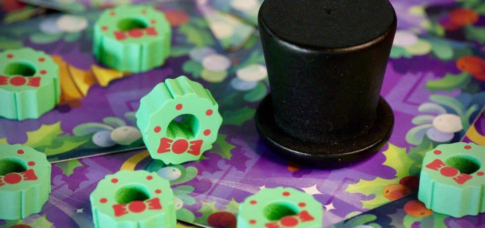 Ghosts of Christmas Upgraded Components - wooden wreaths and tophat